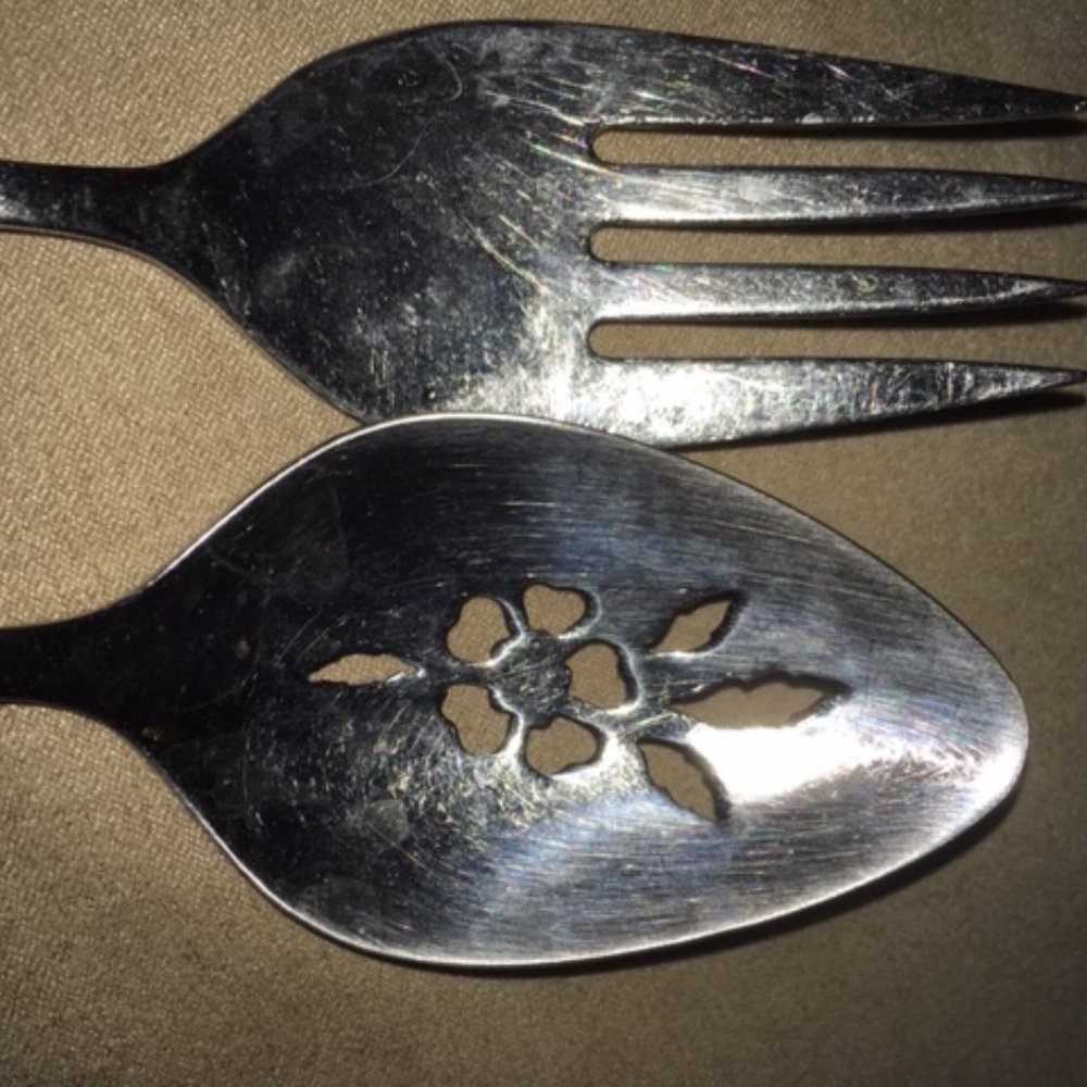Oneida Capistrano Serving Fork & Spoon - Picture 2 of 3